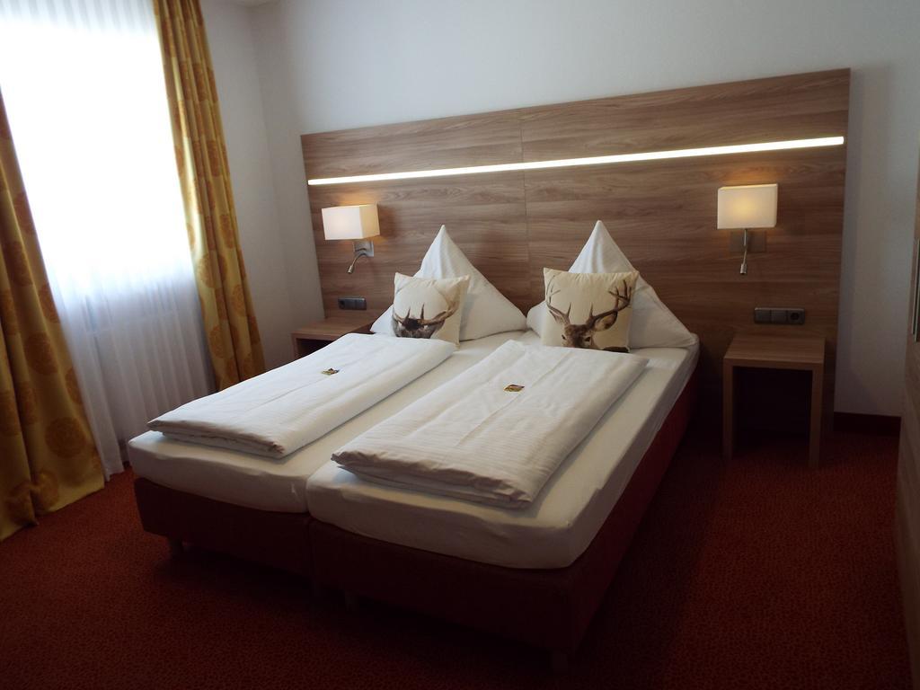 Hotel Isartaler Hof فولفراتسهاوزن الغرفة الصورة